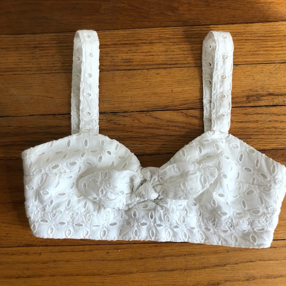 XS A&F White Eyelet Bra Top Crop Cami Abercrombie Fitch